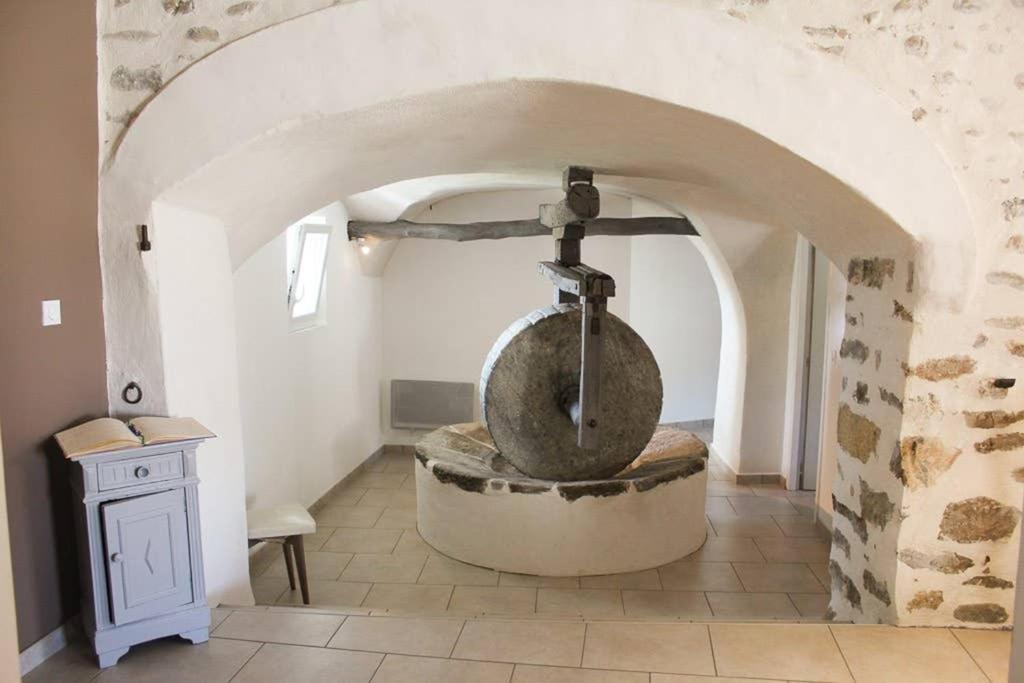 Le Gite Du Jas Vieux Montfort  Zewnętrze zdjęcie
